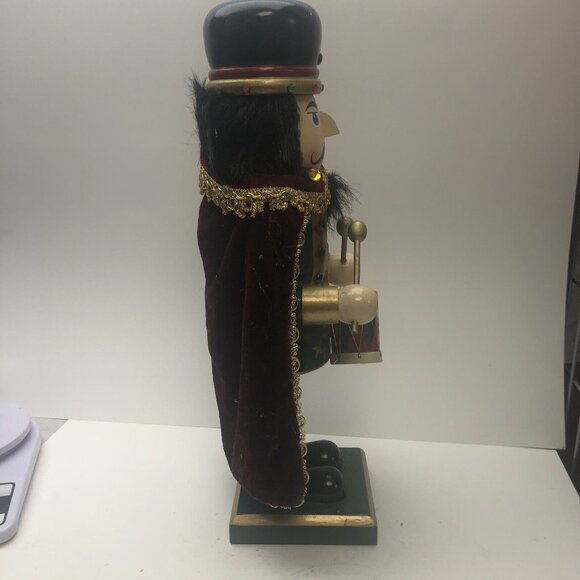 Kirkland Signature Nutcracker 18" drummer wooden Handpainted - Picture 5 of 11